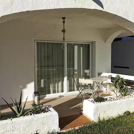 Bright 2 Bedroom Golden Mile Next To Rdr225 Apartmán