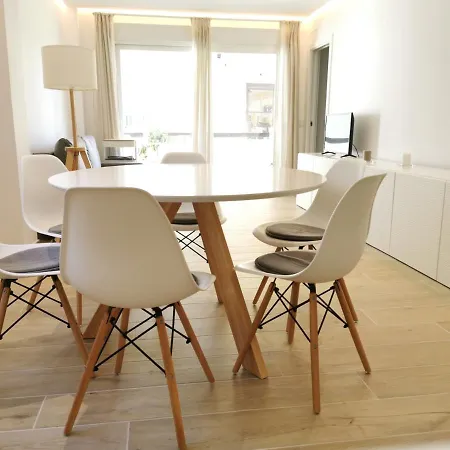 Bright 2 Bedroom Golden Mile Next To Rdr225