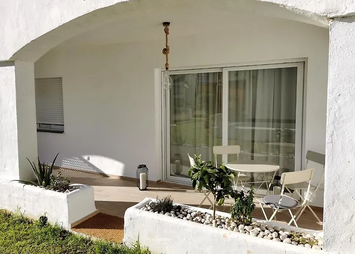 Bright 2 Bedroom Golden Mile Next To Rdr225 Apartament *