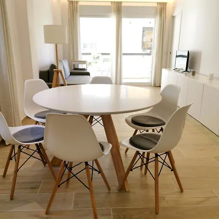 Bright 2 Bedroom Golden Mile Next To Rdr225 *