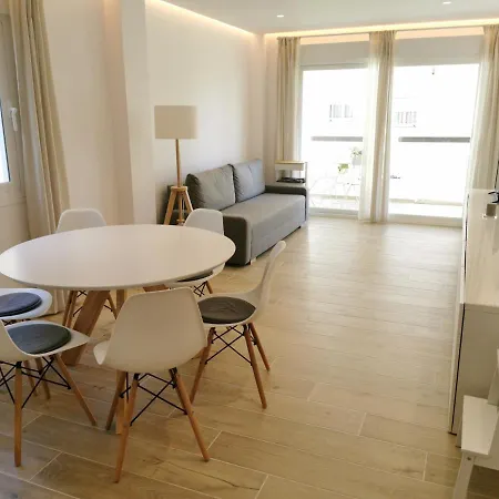 Bright 2 Bedroom Golden Mile Next To Rdr225 *