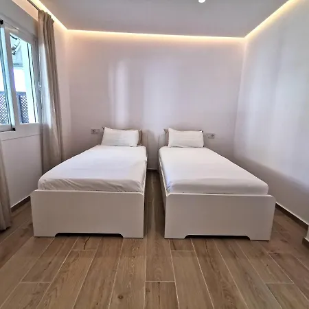 Bright 2 Bedroom Golden Mile Next To Rdr225 *