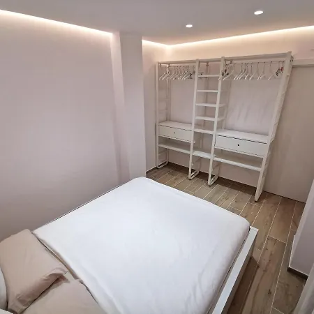 Bright 2 Bedroom Golden Mile Next To Rdr225 Apartment Marbella