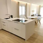 Bright 2 Bedroom Golden Mile Next To Rdr225 公寓 马尔韦利亚