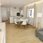 Bright 2 Bedroom Golden Mile Next To Rdr225 公寓 *