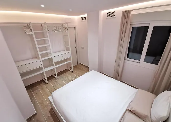 Bright 2 Bedroom Golden Mile Next To Rdr225 * Marbella